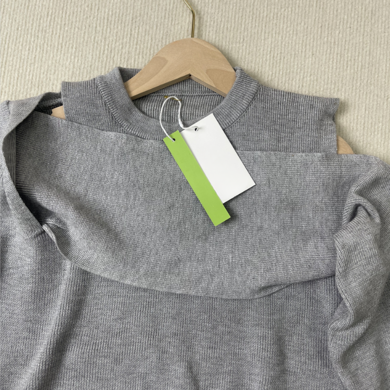 Valeria® | Gray plain long sleeve sweater