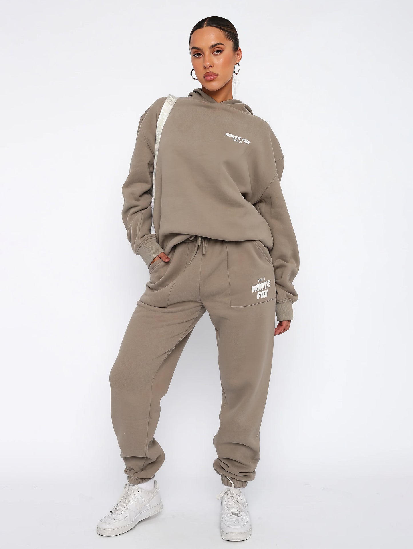 Alma® | Vol. 3 tracksuit