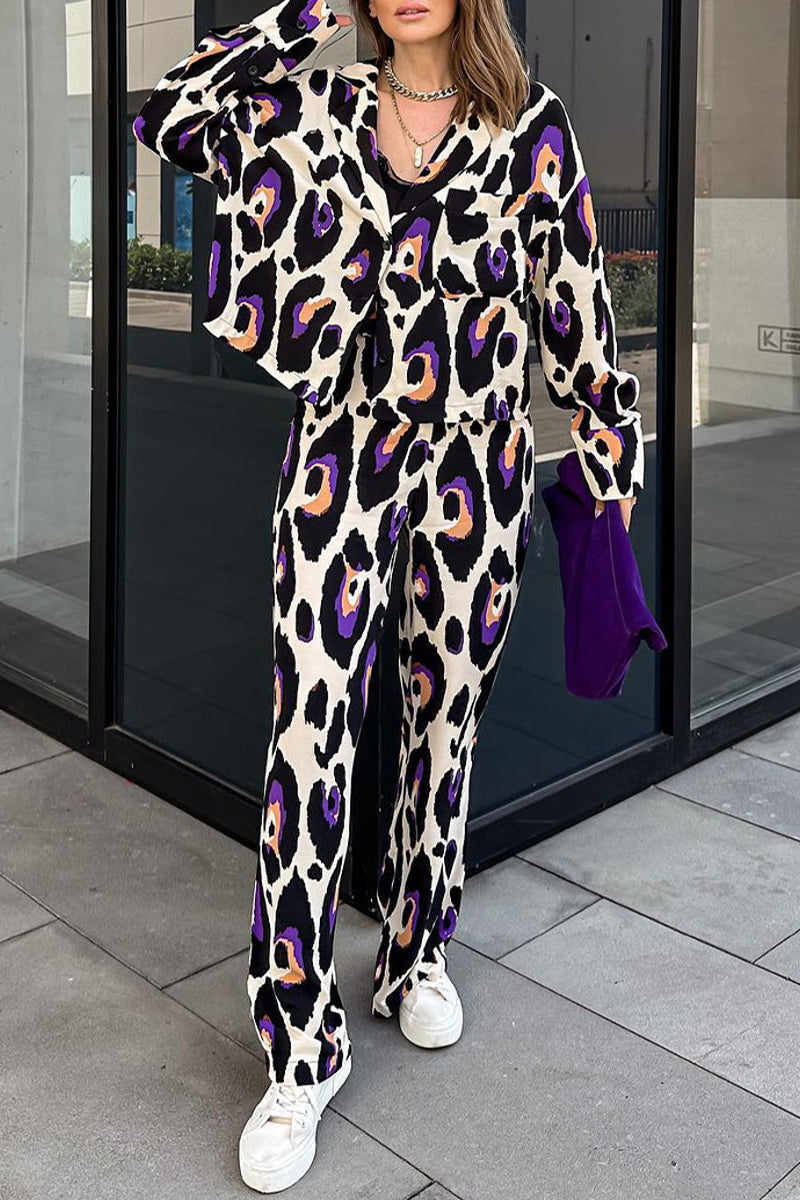 Yolanda® | Casually printed, long-sleeved two-piece suit with a turn-down collar