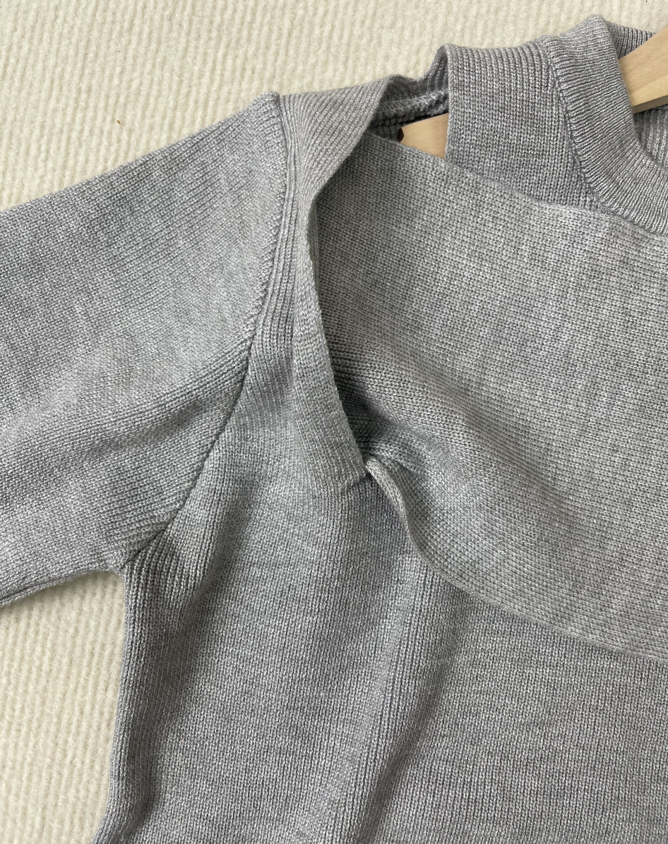 Valeria® | Gray plain long sleeve sweater