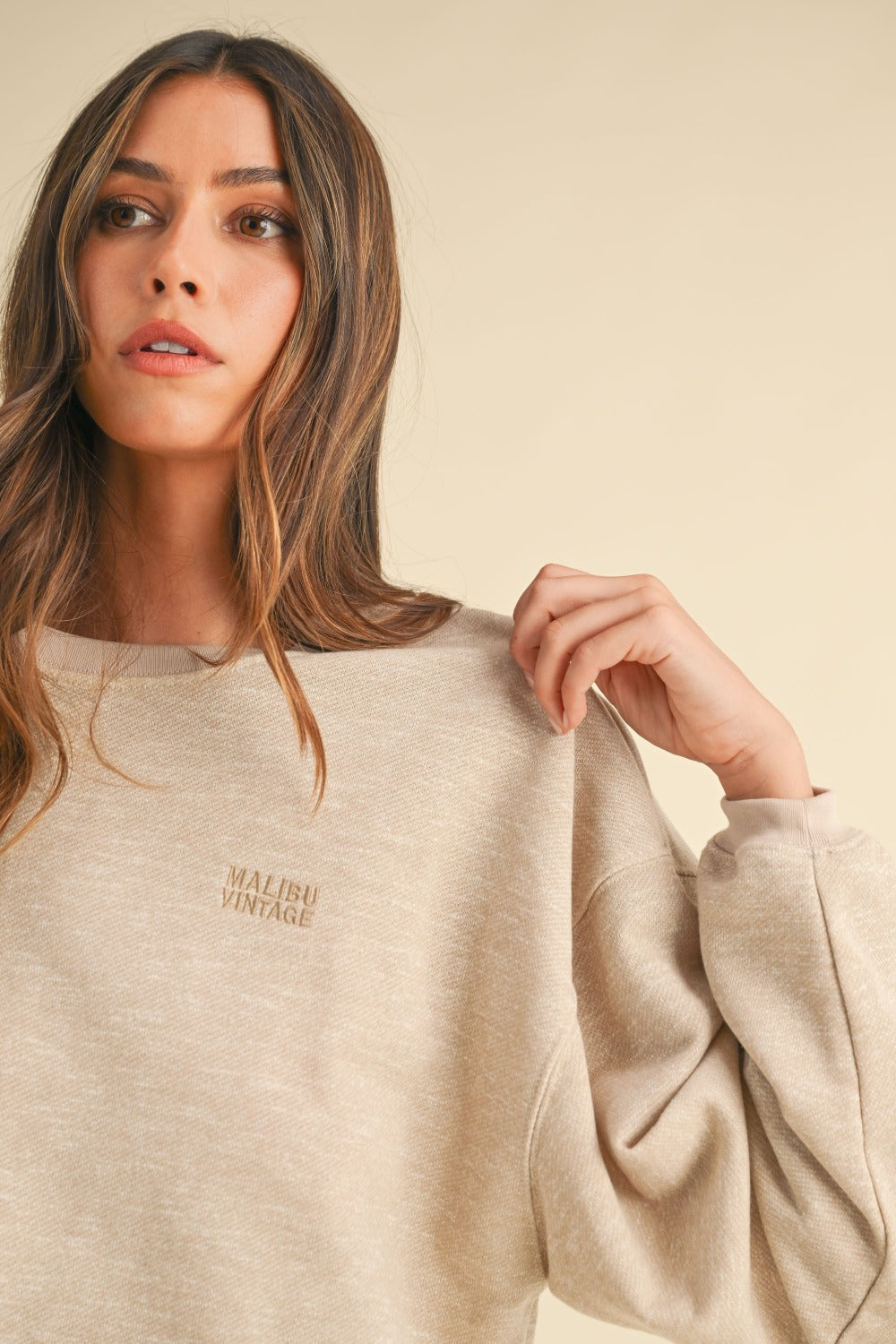 Alba® | Mable crew neck sweatshirt with letter embroidery