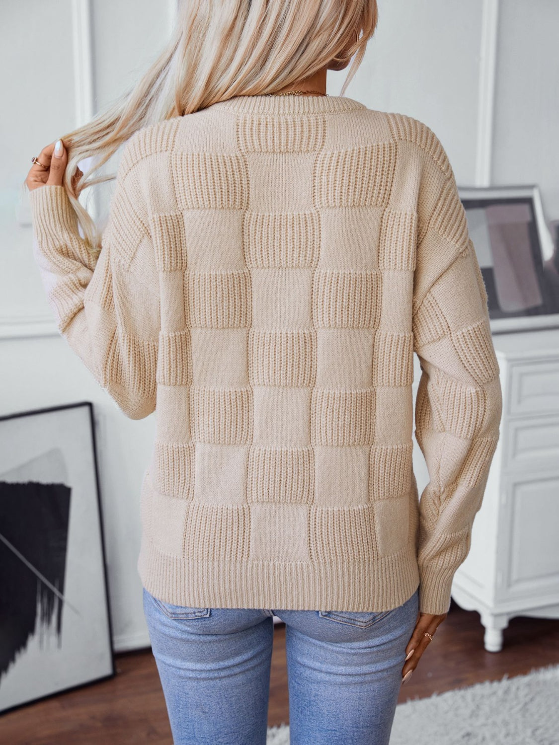 Aneta® | Checked long-sleeved sweater with a crew neck