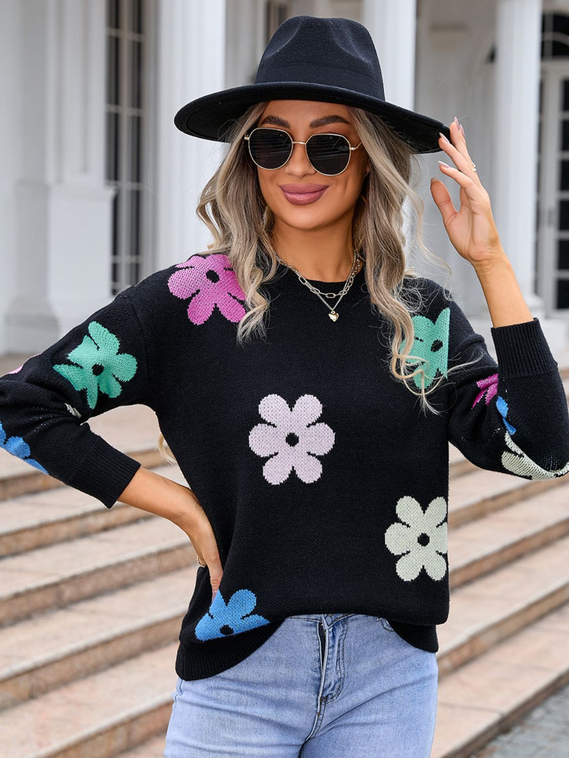 Aitana® | Long-sleeved sweater with a floral crew neck