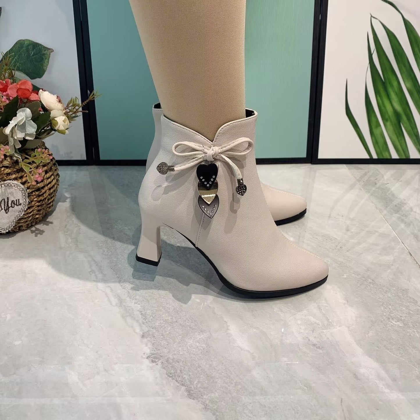 Zenaida® | Suede ankle boots with bow