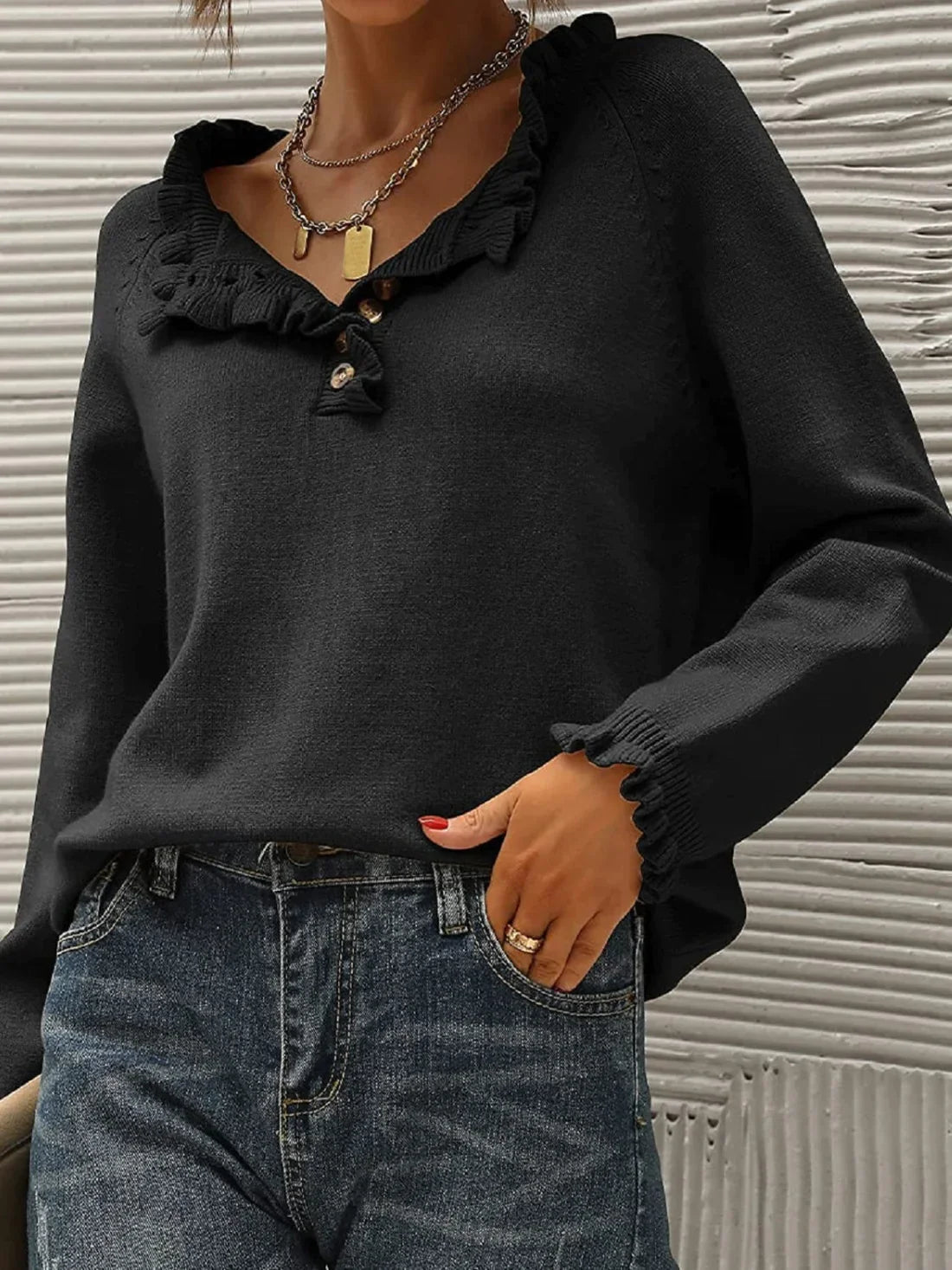 Alicia® | Sweater with ruffle neckline