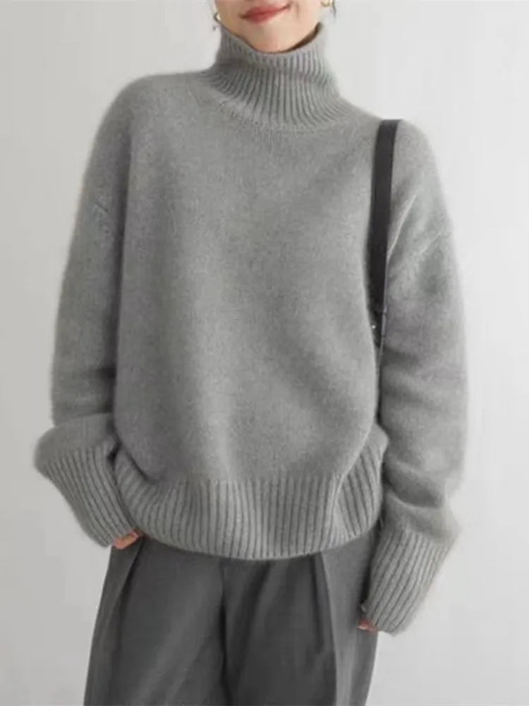 Amanda® | Soft turtleneck sweater