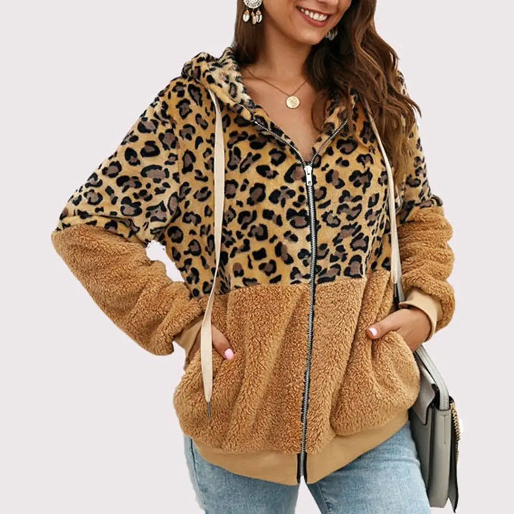 Almudena® | Plush leopard print hoodie