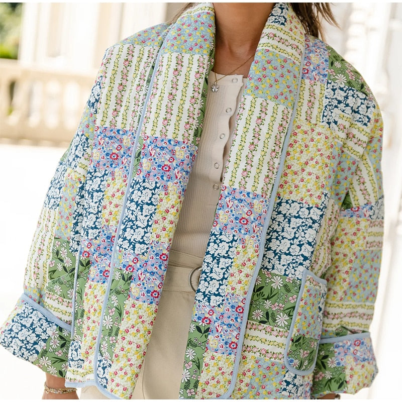 Adriana® | Individuality meets comfort: the printed patchwork jacket