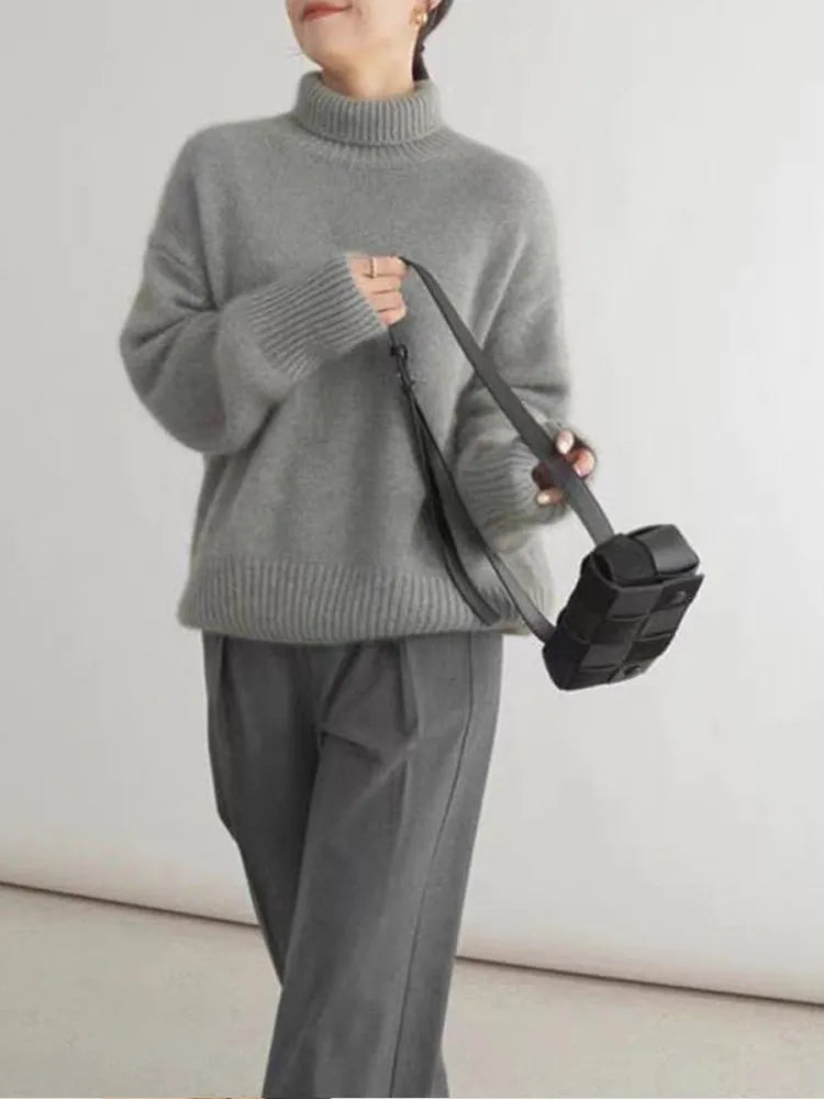 Yasmina® | Cozy knit turtleneck sweater