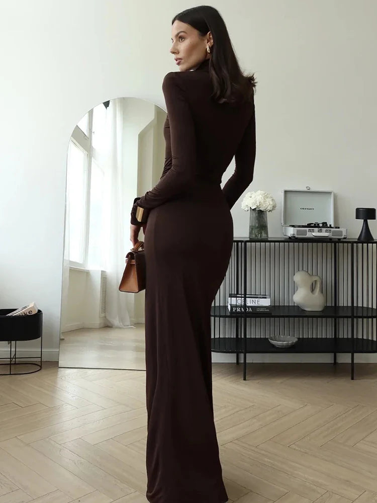 Alondra® | Long maxi dress with a turtleneck and a slit at the thigh