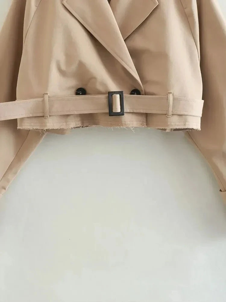 Vania® | Vintage women's trench coat with belt