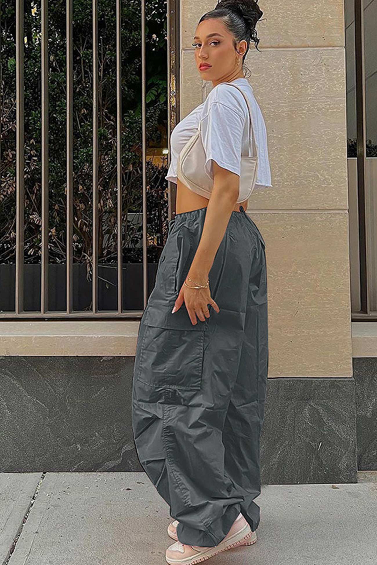 Valeria® | Solid color high waist cargo pants