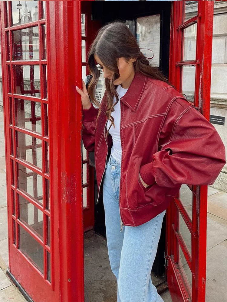 Alyssa® | The red jacket